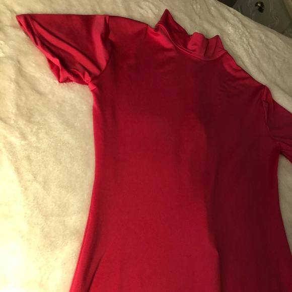 Hot pink romper - Picture 2 of 6